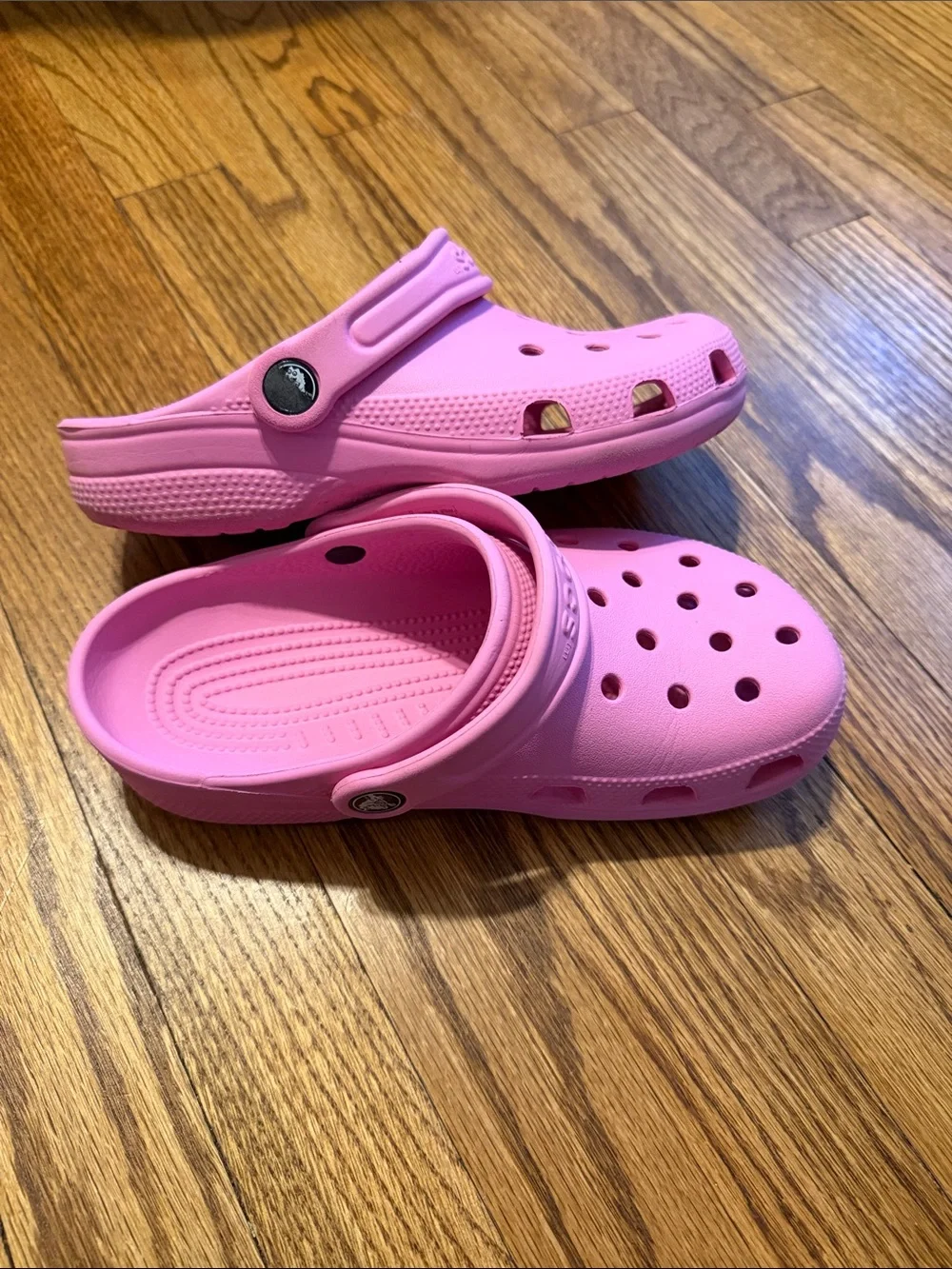 CROCS Kids' Classic Clog in Bubblegum Pink
